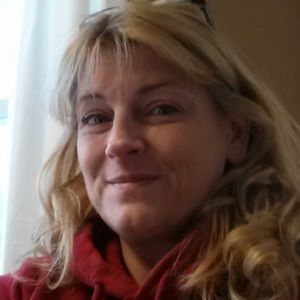 Meet your Posher, Fay